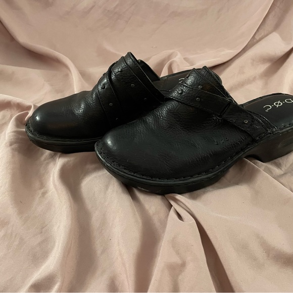 Brand: Bøc
Size: 8
Color: black - Picture 2 of 3